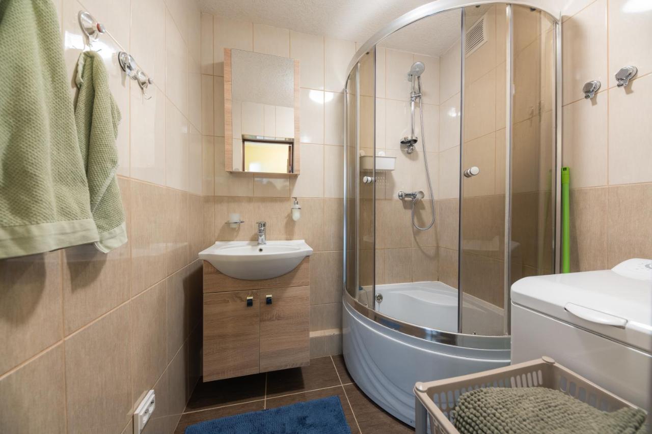 Seashore Apartment Лиепая Экстерьер фото